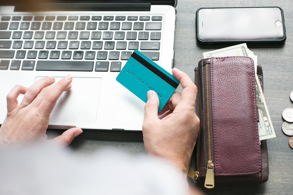 WHY DO PEOPLE PREFER ONLINE SHOPPING THAN GOING TO THE PHYSICAL STORES?