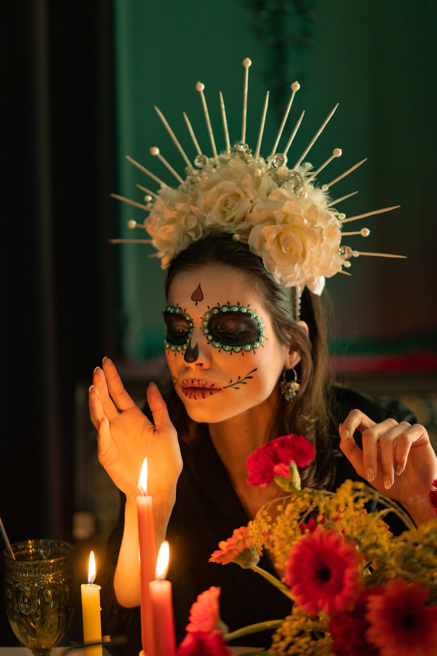 Most Bizarre Outfits You Shouldn't Miss This Halloween