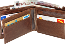 2 things Men should have in their wallets